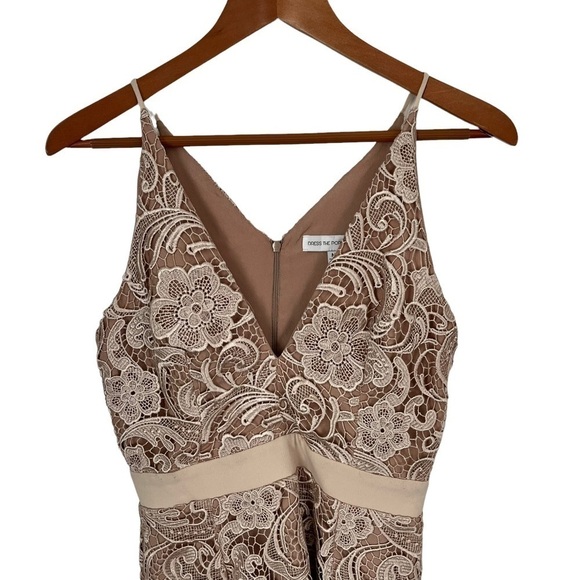 DRESS THE POPULATION Ava Nude Lace Mini Dress - Picture 4 of 8
